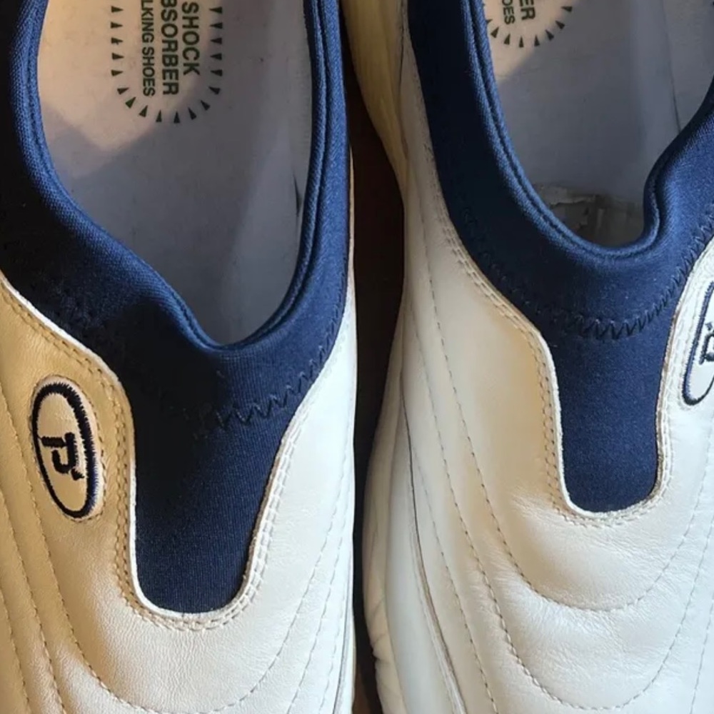 Propet M3850SWN Wash N Wear Slip On  Mens  Sneakers